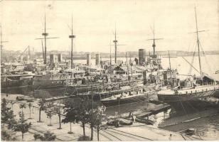Pola, Kriegshafen. K.u.K. Kriegsmarine. Phot. Alois Beer / SMS Pelikan minelayer
