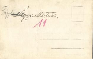 Függőágy szellőztetés a fedélzeten / K.u.K. Kriegsmarine, mariners venting their hammocks on board. ...