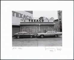 1983 Jankovszky György(1946-): New York, Texaco feliratozva, kartonra kasírozva, pecséttel jelzett, 13x18 cm
