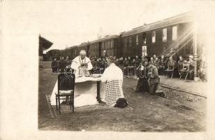1921 Biatorbágy vasútállomás, IV. Károly és Zita utolsó útja Magyarországra, tábori mise, photo / The last visit of Charles IV and Zita to Hungary, prayer, photo