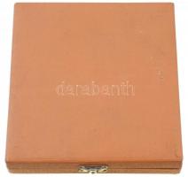 1966. "MN Lőverseny GPI. Felbukkanó Csapat III. 1966" részben zománcozott fém díjplakett, ...