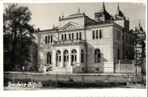 Beszterce, Bistritz, Bistrita; Iparosegylet / House of Craftsmen Association. Foto Sport