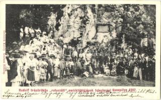 Hátszeg, Hateg; Rudolf trónörökös retyezáti emléktáblájának leleplezési ünnepélye 1897-ben. Groszeck Károly kiadása / the unveiling ceremony of the memorial plaque of Crown Prince Rudolf in 1897 (EK)