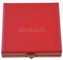 DN "Vezess Baleset Nélkül Mozgalom" Br emlékplakett eredeti tokban (69mm) T:2