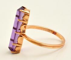 Arany (Au.) 14 k  gyűrű korund kővel, jelzett (szovjet), méret: 63, bruttó: 5 g