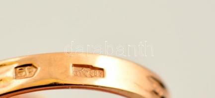 Arany (Au.) 14 k  gyűrű szintetikus rubin kővel, jelzett (szovjet), méret: 56, bruttó: 6 g