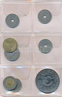 38db-os vegyes fémpénz és emlékérem tétel kis albumban, benne 2db hamis érme T:vegyes
38pcs of vari...