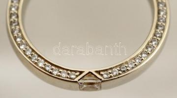 14 K fehérarany gyűrű 98 db kisebb és egy nagyobb briliánssal .Jelzett, 5,4g  / White gold. 14C ring...