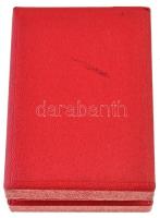 ~1970-1980. "Kohászat Kiváló Dolgozója" zománcozott fém jelvény, miniatűrrel, eredeti tokb...