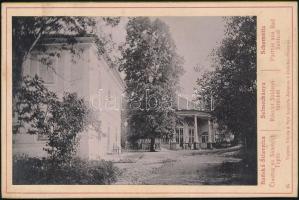 cca 1910 Szklenófürdő, fürdő épület, kartonra kasírozva, 9x13 cm / Sklené Teplice, spa, photo, 9x13 cm