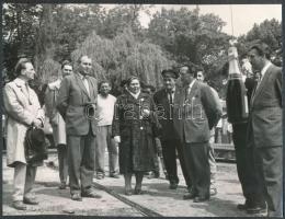 1959 Tihany, MTA Biológiai Kutatóintézete Lóczy Lajos nevű hajójának vízre bocsájtása, 11 db fénykép...