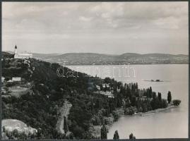 1959 Tihany, MTA Biológiai Kutatóintézete Lóczy Lajos nevű hajójának vízre bocsájtása, 11 db fénykép...