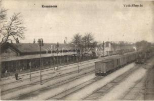 Komárom, Komárno; Vasútállomás, gőzmozdony, vonatok / railway station, locomotive, trains (fl)