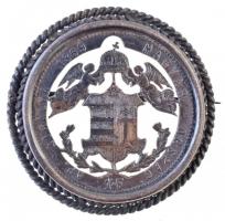 1869. 1Ft Ag címer kivágva és jelvénnyé alakítva, patina