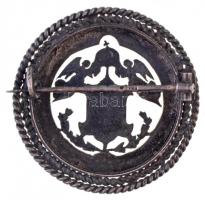 1869. 1Ft Ag címer kivágva és jelvénnyé alakítva, patina