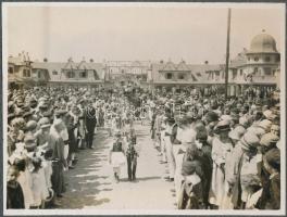 1928 Dunakeszi, MÁV Dunakeszi Főműhelyének zászlószentelése, 14 db fénykép, albumba ragasztva, Platz...