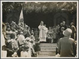 1928 Dunakeszi, MÁV Dunakeszi Főműhelyének zászlószentelése, 14 db fénykép, albumba ragasztva, Platz...