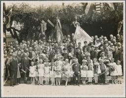 1928 Dunakeszi, MÁV Dunakeszi Főműhelyének zászlószentelése, 14 db fénykép, albumba ragasztva, Platz...