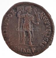 Római Birodalom / Aquileia / I. Valentinianus 364-367. AE1 (8,48g) T:2-
Roman Empire / Aquileia / V...