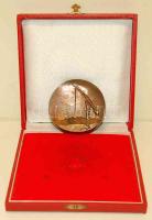 Modern "Gémeskút" Br kisplasztika. Szign:MB T:1 Díszdobozban!