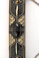 Modern dísz szablya, hüvelyén szintetikus kövekkel, jelzés nélkül, h:68 cm