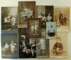 cca 1870-1890 10 db gyerekeket ábrázoló keményhátú fotó