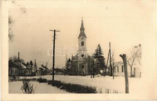 1954 Doboz, Utcakép templommal, photo