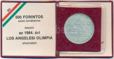 1984. 500Ft Ag "Nyári Olimpiai Játékok - Los Angeles" eredeti tokban, tanúsítvánnyal T:BU
...
