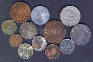 Érdekes kis tétel az 1700-as évektől, benne ezüst, ólom lecsapat?!, egyebek, 12klf db T:vegyes tartásban