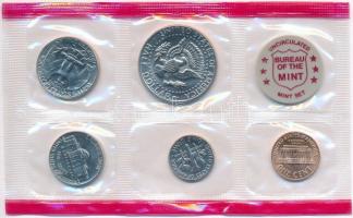 Amerikai Egyesült Államok 1972D 1c-1/2$ 6xklf db lezárt fóliatokban T:1 
USA 1972D 1 Cent - 1/2 Dol...