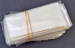 Kb. 1100 db B.O.P.P. nagyobb méretű (17 cm x 10,5 cm) műanyag képeslaptartó tok / Cca. 1100 B.O.P.P. bigger sized (17 cm x 10,5 cm) plastic postcard carrying cases