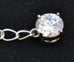 Ezüst(Ag) leveles karkötő, jelzett, állítható hosszúságú, max h.: 20 cm, bruttó: 10,7 g