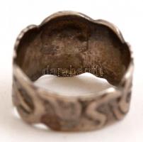 cca 1940 ezüst (Ag.) "SS" gyűrű, belül számozott, jelzett, jó állapotban, méret: 59, nettó...