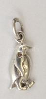 Ezüst(Ag) ifjú függő, jelzés nélkül, 2,2x1,4 cm, nettó: 1,1 g + Ezüst(Ag) pingvin függő, jelzett, 2,...