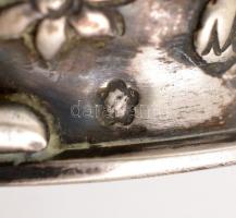 Ezüst (Ag.) szecessziós mokkás csésze pár, jelzett, gazdagon díszített, m:4 cm, nettó:78 g (párban)