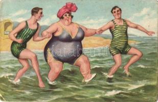 11 db RÉGI humoros grafikai motívumlap, vegyes minőség / 11 pre-1945 humorous graphic motive postcar...