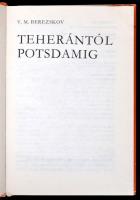 Népszerű történelem sorozat 4 kötete: 
Merényi László: A cattarói matróz-felkelés. 
V.M. Berzsekov...