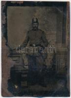 cca 1890 Magyar katonatisztet ábrázoló ferrotípia. Fémlemezre készült fotó/ Hungarian officer, ferrotyp 9x6 cm