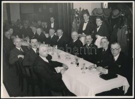 cca 1930-1940 3 db fénykép összejövetelekről, eseményekről, 2 db hátulján pecséttel jelzett, 17×23 c...