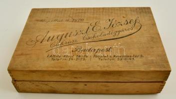 Auguszt E. József cukrász, díszes fa doboz, 20×13×5 cm