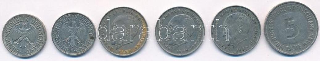 NSZK 1950-1990. 1M (2xklf) + 2M (3xklf) + 5M T:2
FRG 1950-1990. 1 Mark (2xdiff) + 2 Mark (3xdiff) +...