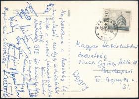 A BSE kosaras csapat tagjainak (Répás, Vigh, stb.) aláírásai Varsóból küldött levelezőlapon