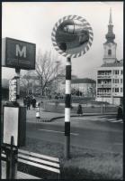 cca 1970 Érkezik a villamos. Krisztina tér, villamos átszállóhely, fotó, 23,5×16,5 cm