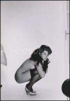 cca 1971 Fantázia, vagy valóság, szolidan erotikus fényképek, 4 db vintage negatívról készült mai na...