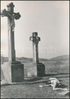 cca 1970 Mindent bele, szolidan erotikus fényképek, 4 db vintage negatívról készült mai nagyítások, ...