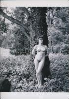 cca 1977 Kellem, küllem, bűbáj, szolidan erotikus fényképek, 4 db vintage negatívról készült mai nagyítások, 25x18 cm / 4 erotic photos, 25x18 cm