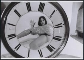 cca 1979 Örök időkre szóló jókívánság, szolidan erotikus fényképek, 4 db vintage negatívról készült ...