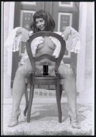 cca 1978 Minden olyan egyszerű, szolidan erotikus fényképek, 4 db vintage negatívról készült mai nag...