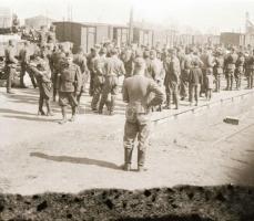 cca 1940-1945 Katonai témájú fotónegatívok: életképek, stb., összesen 28 db