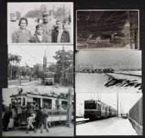 Budapesti villamosok tétele, 13 db fotó, többsége datált, egy kivételével vintage kópiák, 9x12 cm és...